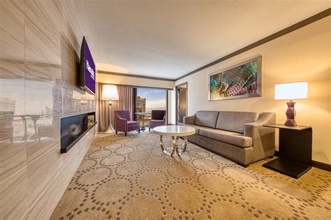 Harrah's Las Vegas unveils $200 Million renovation