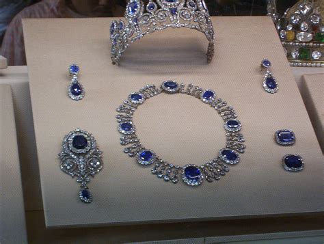 Impressively beautiful women: French Crown Jewels Louvre