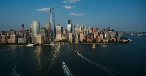 Ferry rides are costing taxpayers $8.96 apiece | Crain's New York Business