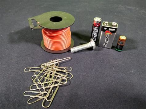 Make Your Own Electromagnet : Fizzics Education