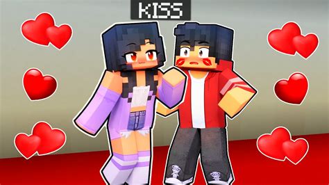 😍Aphmau KISS Aaron Accidentally In Minecraft! - YouTube