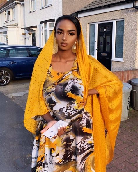 Traditional Somali Attire 🇸🇴 | Somali clothes, Somali clothing, Fashion