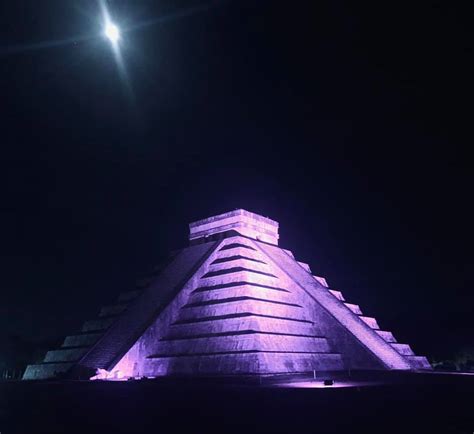 Chichen Itza Night Show: Visiting Chichen Itza at Night