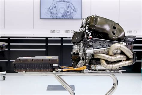 Video: Explaining Why 2026 F1 Engines Will Be Down On Power