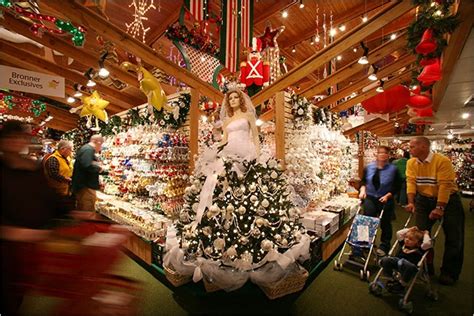 Bronner's Christmas Store The World's Largest Christmas Store is in ...