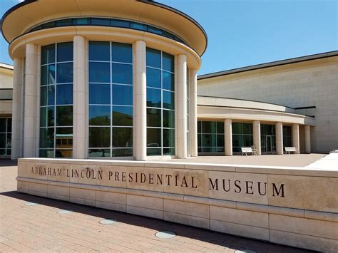 Abraham Lincoln's Home and Presidential Museum - Five in a 5th