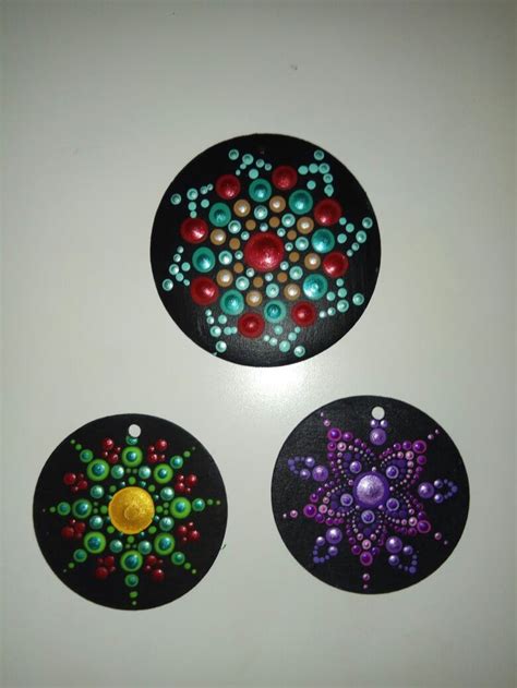 Pin de Rosalind en Rock Painting | Mandalas, Puntillismo mandalas ...