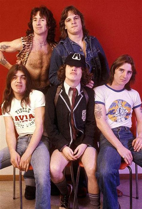 Pin by Bernadette on Músicas Y Músicos | Bon scott, Ac dc band, Rock n roll