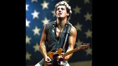 BRUCE SPRINGSTEEN - DANCING IN THE DARK - 1984 HQ - YouTube