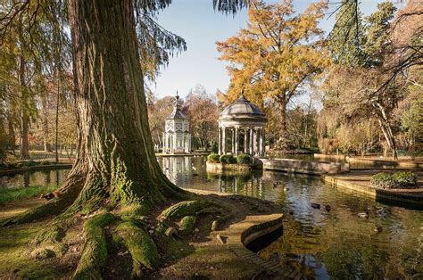 Gardens of Aranjuez. Madrid – License image – 71103277 lookphotos