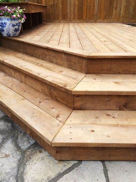 4 easy steps to building wraparound deck stairs - Cottage Life