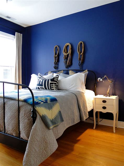 Color Cheat Sheet: The 21 Most Perfect Blue Paint Colors For Your Home ...