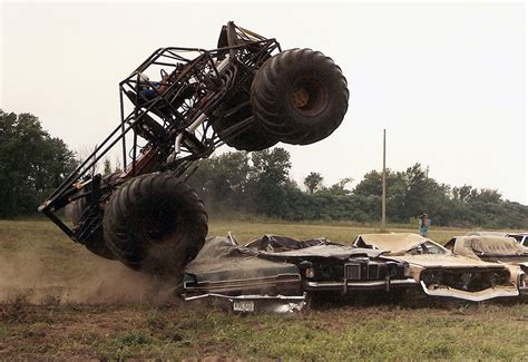 Bigfoot vs. USA-1: The Birth of Monster Truck Madness - History in the ...