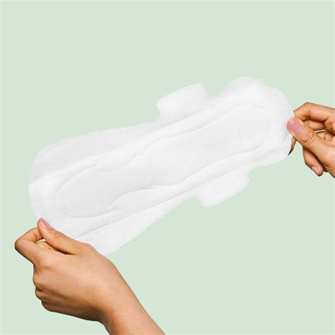 14 Best Organic Tampons and Pads: Complete Guide - Clean Beauty Gals