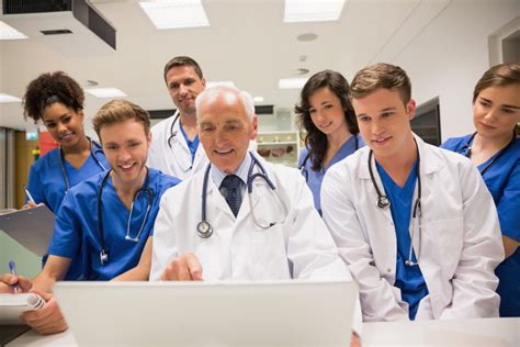 Doctor Shadowing Opportunities | 4 Tips for Pre-Med Students