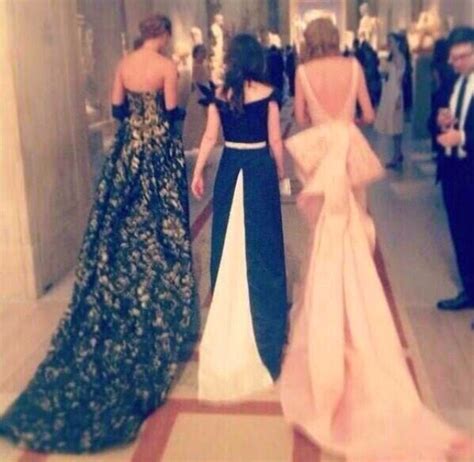 T. Swift: Met Gala 2014