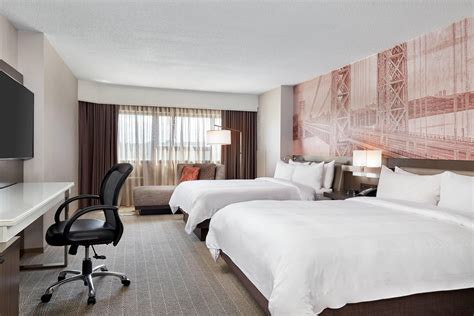 Bergen County Hotels in Teaneck, NJ | Teaneck Marriott at Glenpointe