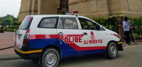 Delhi_Police_car_All_Women_PCR_vehicle_at_India_Gate - IGC