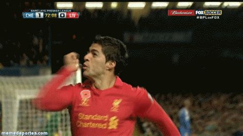 Gifs Lusi Suarez | Humor Fútbol Club | Fútbol y humor