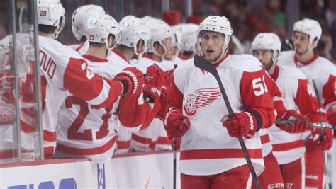 Steve Yzerman, Detroit Red Wings free agent signings earn A's