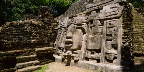 Lamanai, the place of the second largest Mayan structure