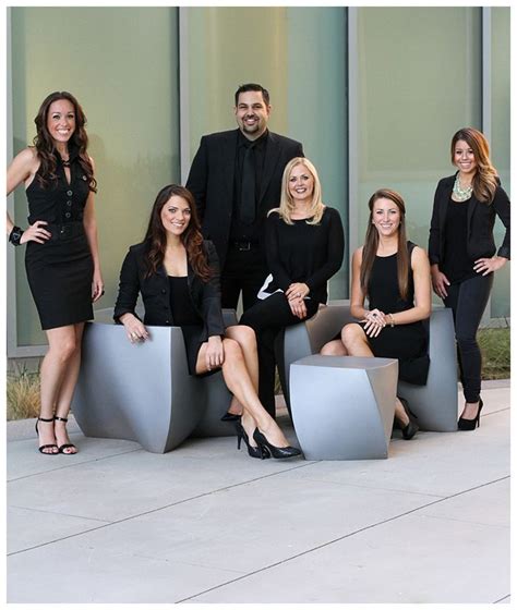 Business team group shot by Kristen Lunceford Photography | Corporate ...