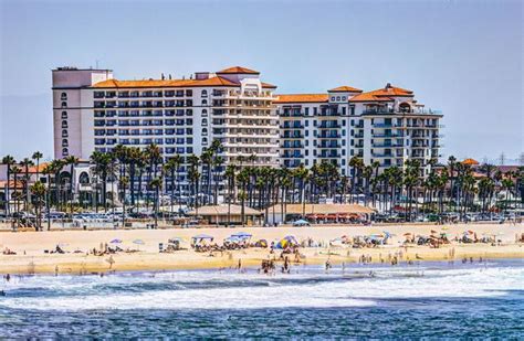 The Waterfront Beach Resort, A Hilton Hotel $199 ($̶4̶5̶6̶). Huntington ...