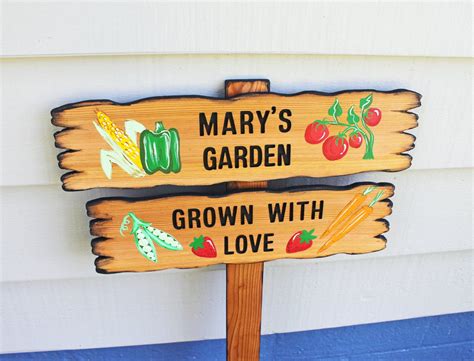 CUSTOM GARDEN SIGN Rustic painted Vegetables hand by TheCommonSign, $78 ...