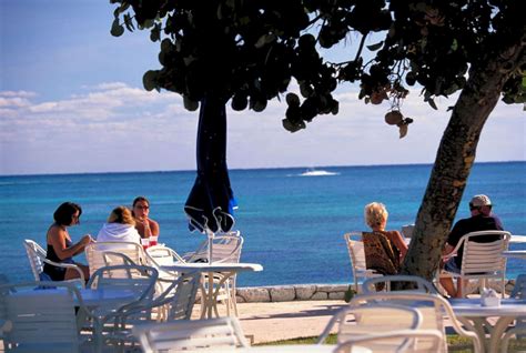 Lucayan Beach Resort: A High-Quality Resort with Island Style Architectural