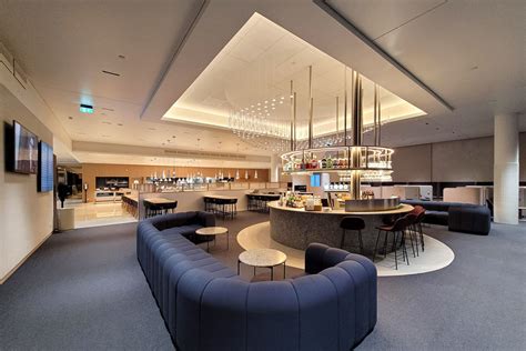 Review: Finnair Business Lounge Helsinki Airport - Suitesmile