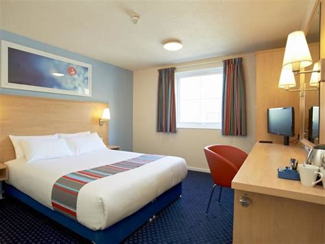 39+ elegant Bild London Central Bank Hotel Travelodge / Travelodge ...