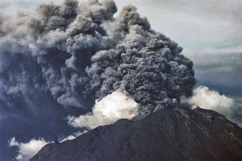 Third Explosive Eruption at Chile's Calbuco | WIRED