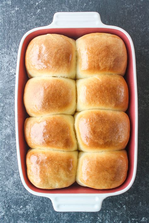 Homemade Bread Rolls (Eggless) – The Desserted Girl