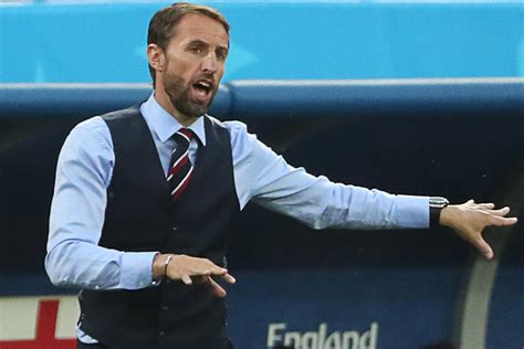 Gareth Southgate Waistcoat M&S : Forget Waistcoats English Football Has ...