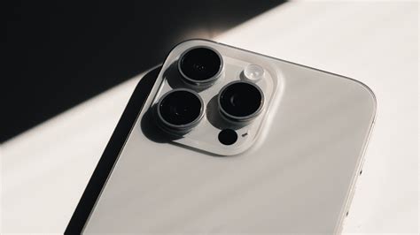 iPhone 15 Pro Max Camera Review — Roman Fox