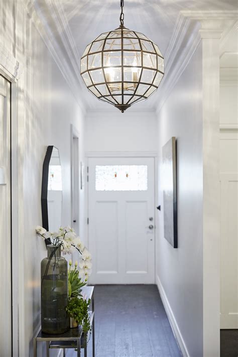 30+ Narrow Hallway Lighting Ideas – DECOOMO