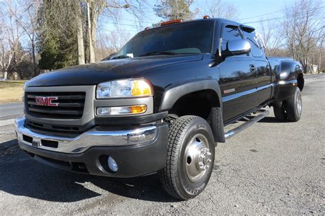 32k-Mile 2003 GMC Sierra 3500 Extended Cab Dually 4x4 for sale on BaT ...