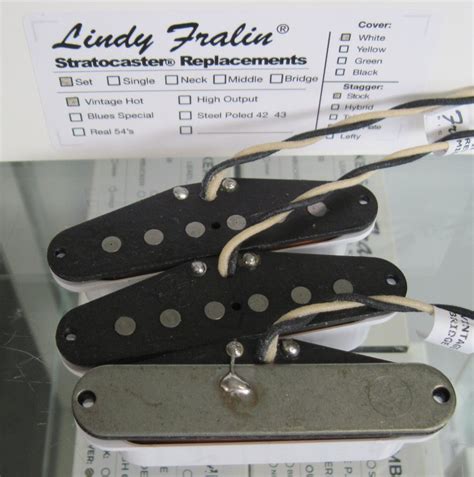 Lindy Fralin Vintage Hot Stratocaster Pickups Set Stock Stagger