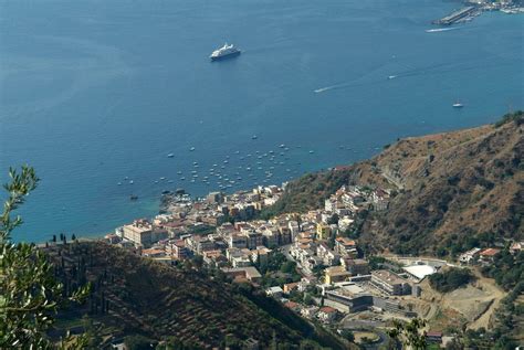 Taormina beaches - Sicily Guide 2023 | Excursions Sicily