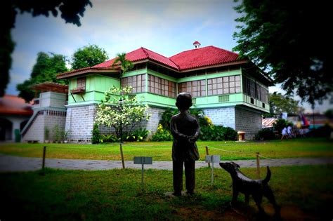 Laguna: Jose Rizal Shrine in Calamba