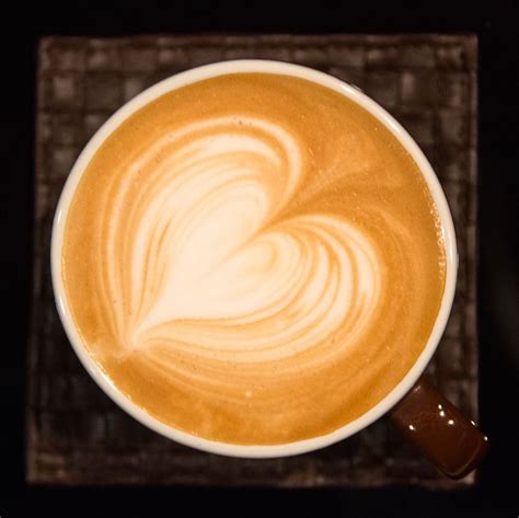 Latte Art Practice: Heart | Latte, Latte art, Art practice