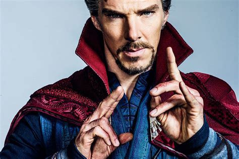 Marvel Releases New Official Photo of Benedict Cumberbatch as Doctor ...