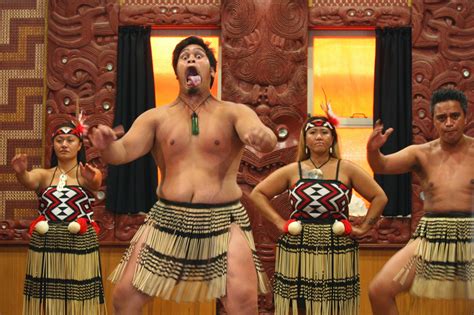 New Zealand Haka Dance | New Zealand Holiday Guide