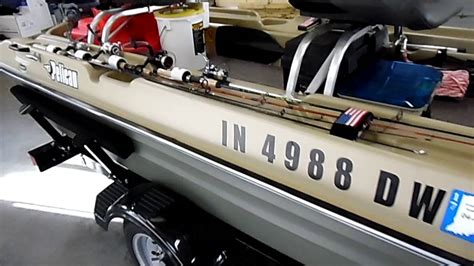 Pelican Bass Raider 10E Bass Boat - YouTube