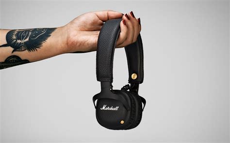 This Is Mid Bluetooth, Marshall Headphones Newest Bluetooth Cans ...