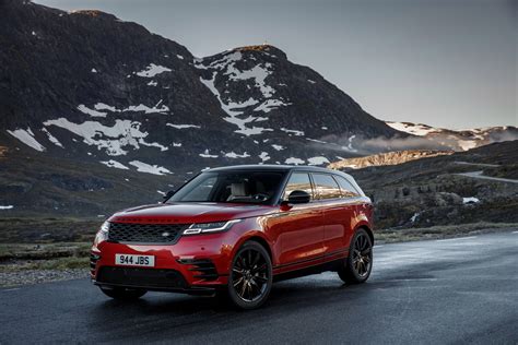 Red range rover velar - tewstrace