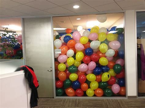 17 Funny Office Pranks and Jokes in One Place | Chanty