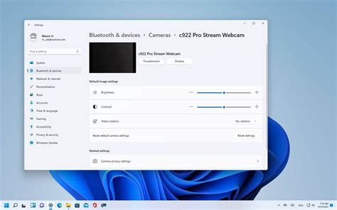 How to change camera settings on Windows 11 - Pureinfotech