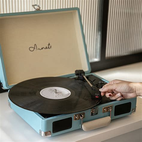 Retro Bluetooth Vinyl Record Player - ApolloBox