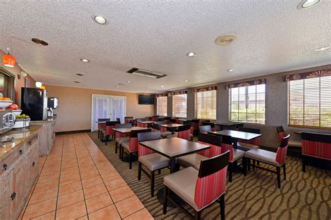 Santa Fe Comfort Inn Breakfast Room | Breakfast room, Home decor, Comfort